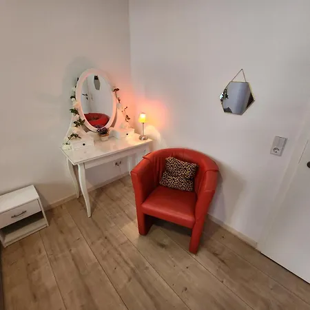 Md, 2 Doppelzimer Deluxe In Preis- Leistung , Eg, 1 Einelbett, 1 Qeensize Doppelbett 1 Romantikzimmer 79 Qm Апартаменты *