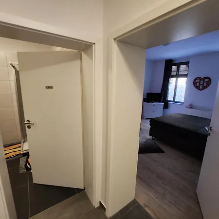 Апартаменты Md, Deluxe In Preis- Leistung , Eg, 1 Einelbett, 1 Qeensize Doppelbett 1 Romantikzimmer 79 Qm *