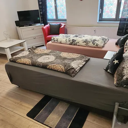 Апартаменты Md, Deluxe In Preis- Leistung , Eg, 1 Einelbett, 1 Qeensize Doppelbett 1 Romantikzimmer 79 Qm