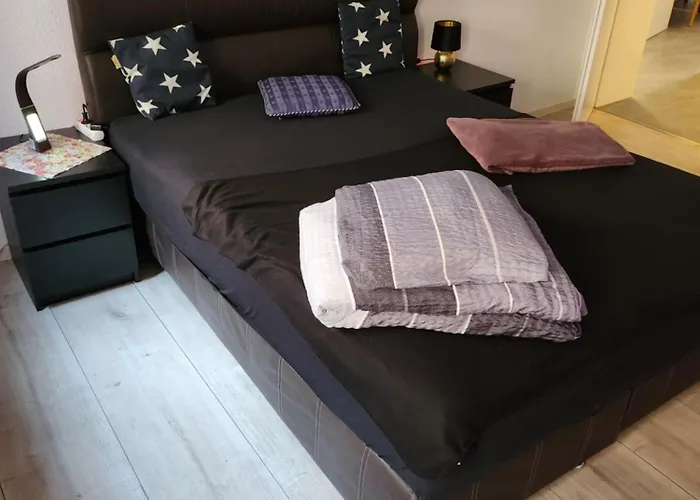 Md, 2 Doppelzimer Deluxe In Preis- Leistung , Eg, 1 Einelbett, 1 Qeensize Doppelbett 1 Romantikzimmer 79 Qm Апартаменты